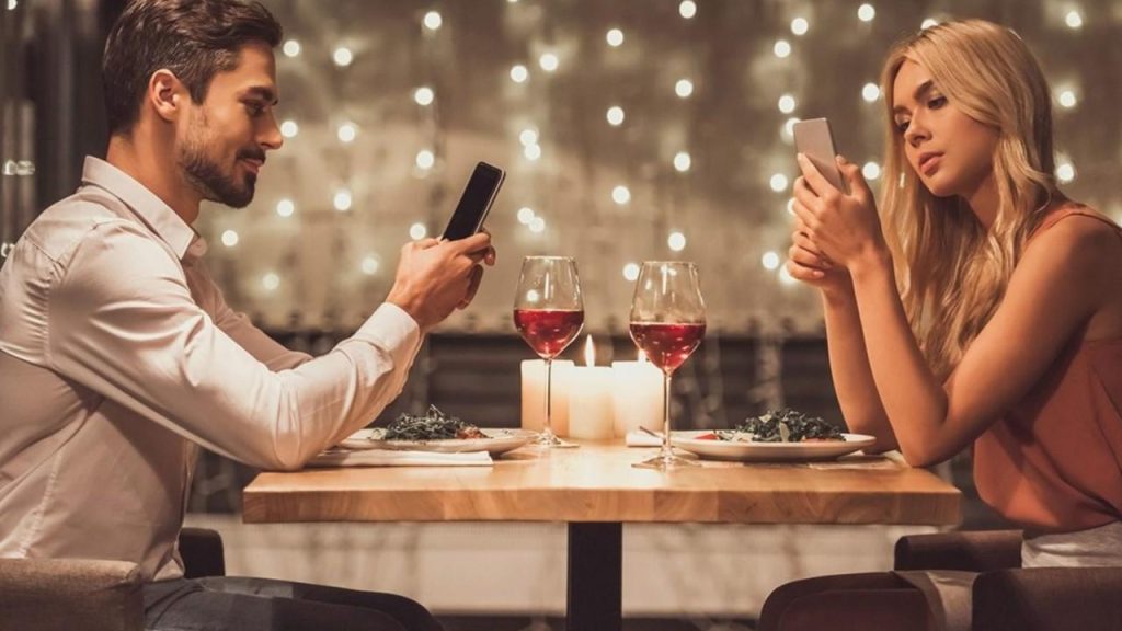 What role does honesty play in successful hookups?